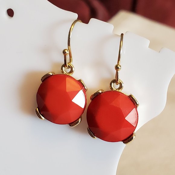 Gold Tone Plastic Red Square Dangle Hook Earrings